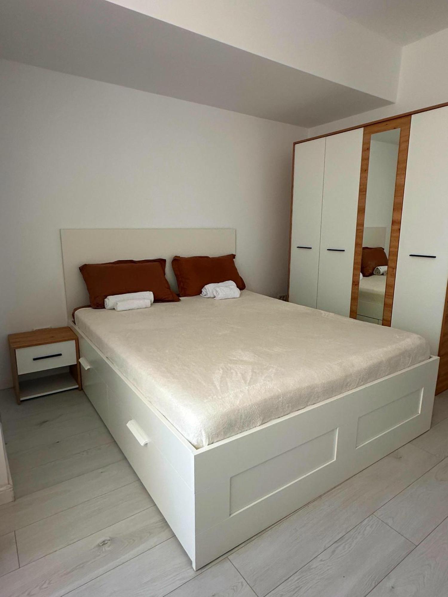 In Apart Hotel Bucureşti Eksteriør bilde