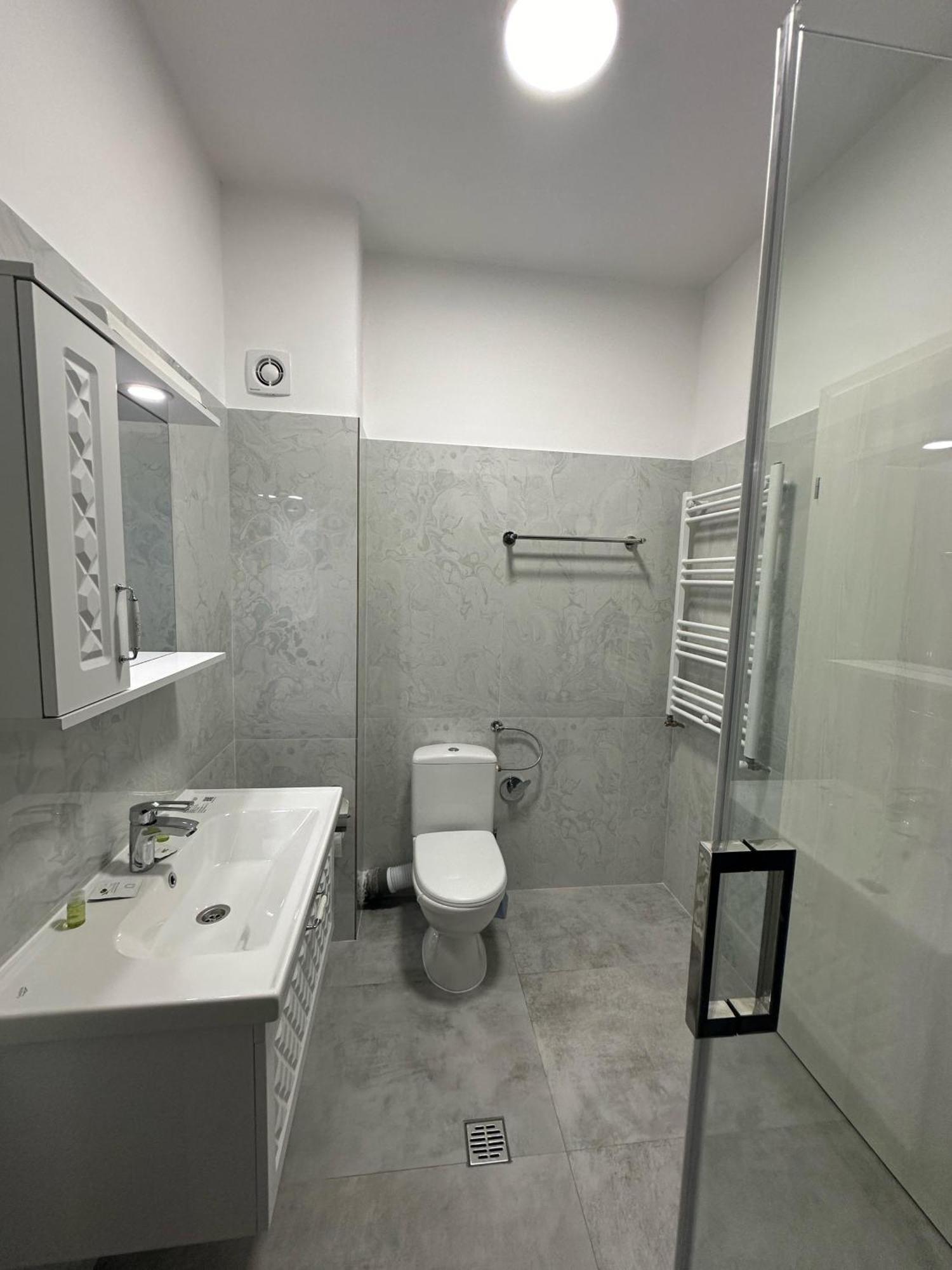 In Apart Hotel Bucureşti Eksteriør bilde